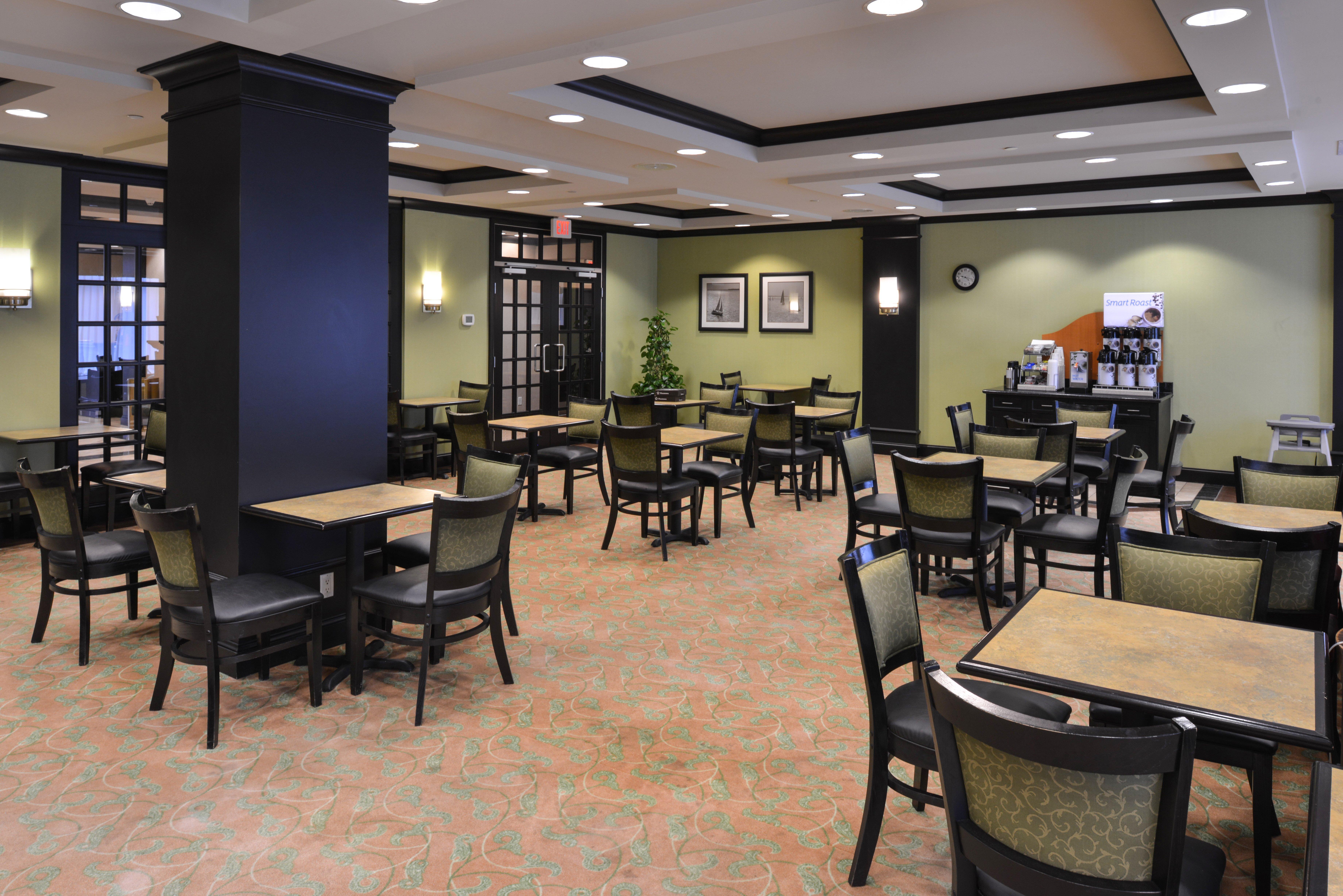 Holiday Inn Express & Suites Halifax Airport By Ihg Enfield Extérieur photo